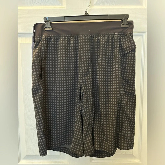 Lululemon T.H.E. Short - Picture 1 of 4